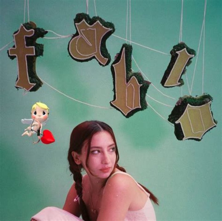 Pepper Lewis pays homage to fake guys in her newest single "Fabio"