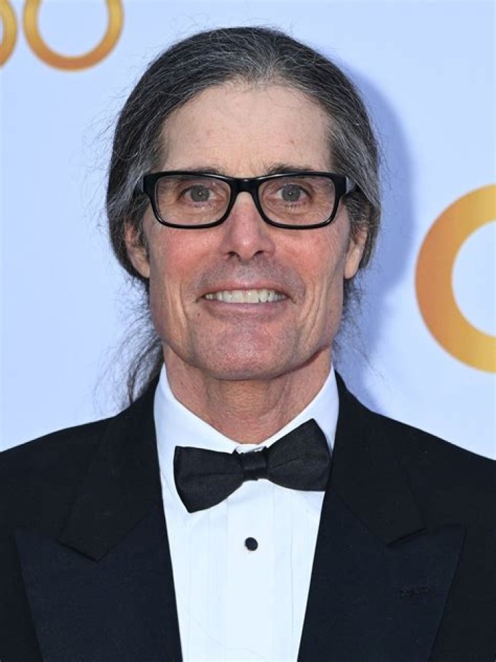 Peter Barton Net Worth, Age, Height, Bio, Birthday, Wiki!