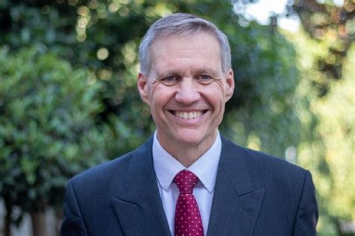 Philip Baker Hall Net Worth, Age, Height, Bio, Birthday, Wiki!