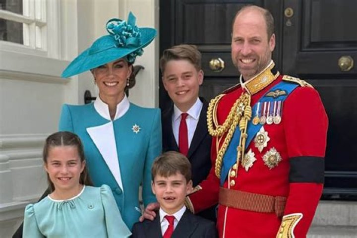 Prince George Christening Picture with Kate Middleton and Prince William: Camilla Parker-Bowles Dreads Baby’s Big Day (PHOTO)