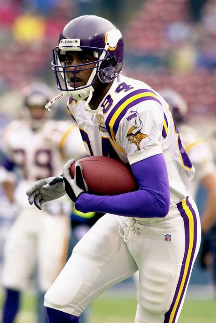 Randy Moss Net Worth, Age, Height, Bio, Birthday, Wiki!