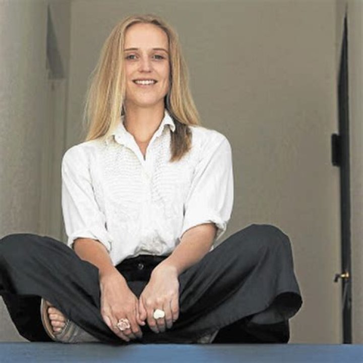 Rika Sennett Biography: Husband, Age, Net Worth, Daughter, Family, Wikipedia, Photos, Movies