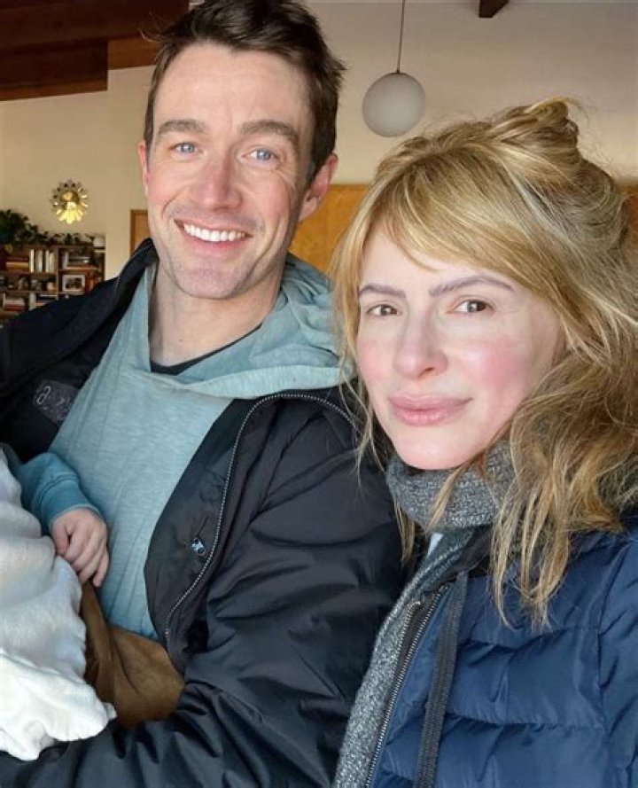 Robert Buckley’s Wife: Who is Robert Buckley Dating?