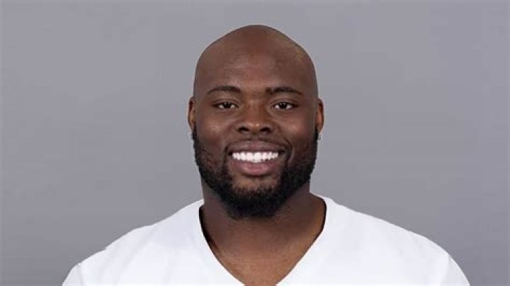 Robert Earl Jones Net Worth, Age, Height, Bio, Birthday, Wiki!