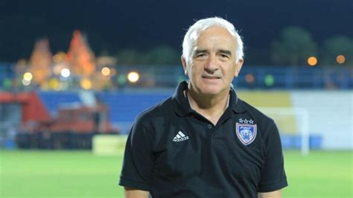 Roberto Carlos Mario Gomez Net Worth, Age, Height, Bio, Birthday, Wiki!