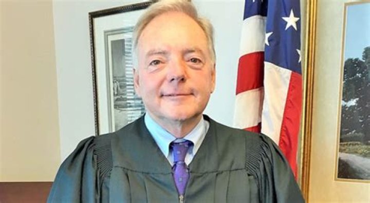 Roy B. Dalton Jr. - Net Worth, Age, Height, Birthday, Bio, Wiki!