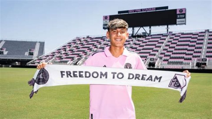 Santiago Morales Net Worth, Age, Height, Bio, Birthday, Wiki!