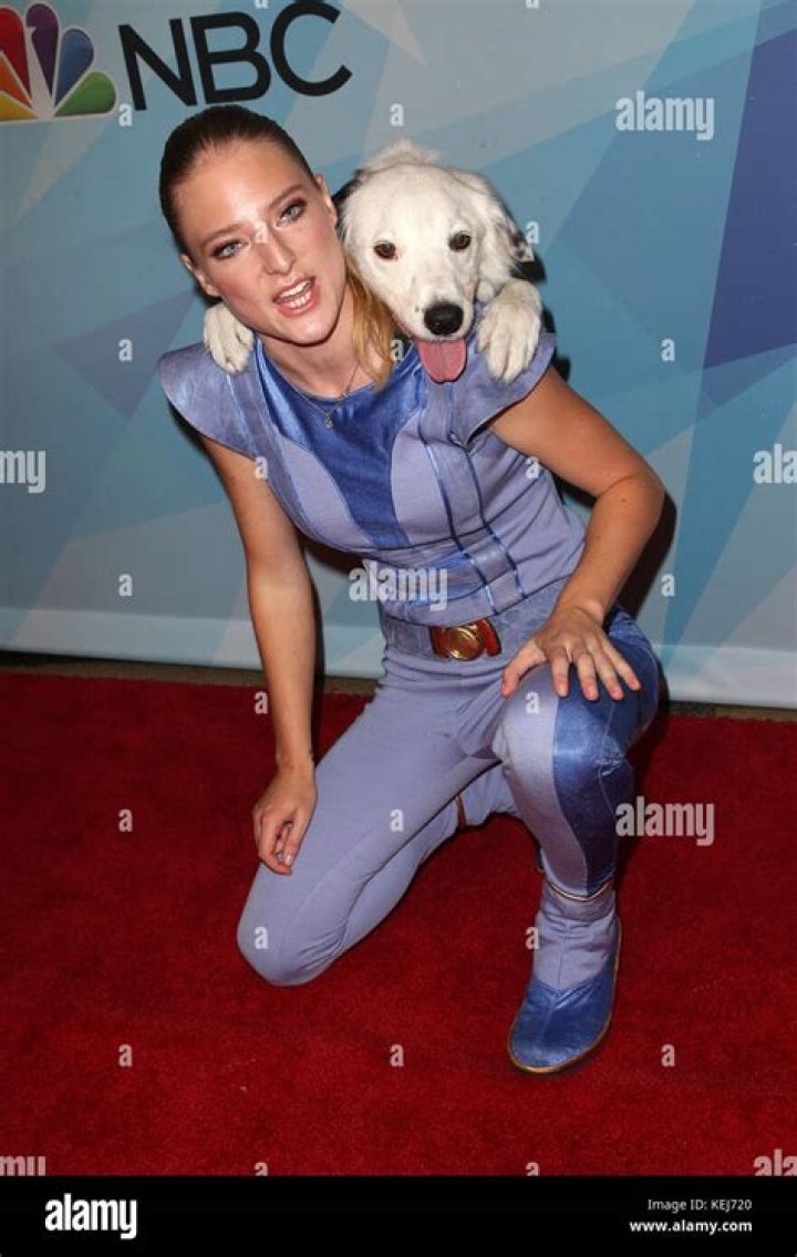 Sara Carson - Net Worth, Age, Height, Birthday, Bio, Wiki!