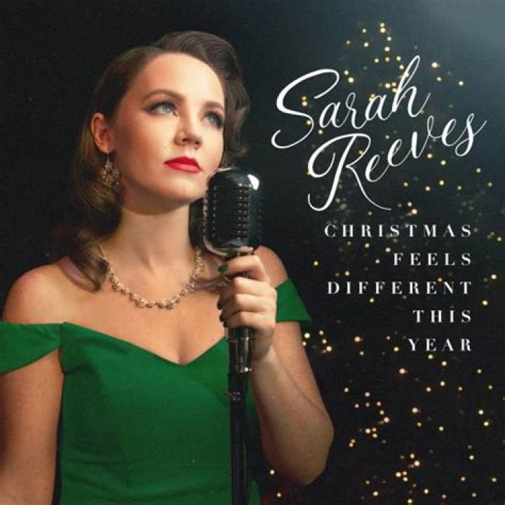 Sarah Reeves XMAS Album! - CelebMix