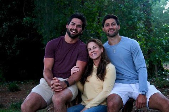 Who is Sawyer Hartman Dating – Sawyer Hartman's Girlfriend & Exes