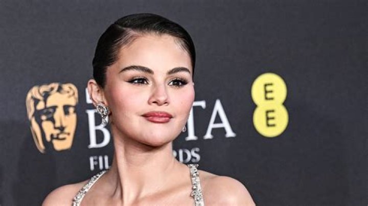 Selena Gomez Returns To Instagram With Thanksgiving Post