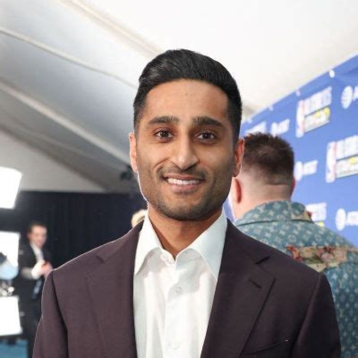 Shams Charania Net Worth & Salary | How Rich Is He | Achievements Explore