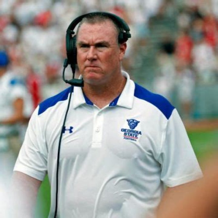 Shawn Elliott Net Worth | How Rich Is He | Did He Resign As A Coach?