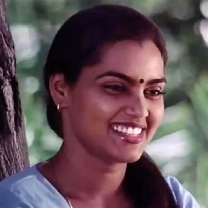 Silk Smitha - Net Worth, Age, Height, Birthday, Bio, Wiki!