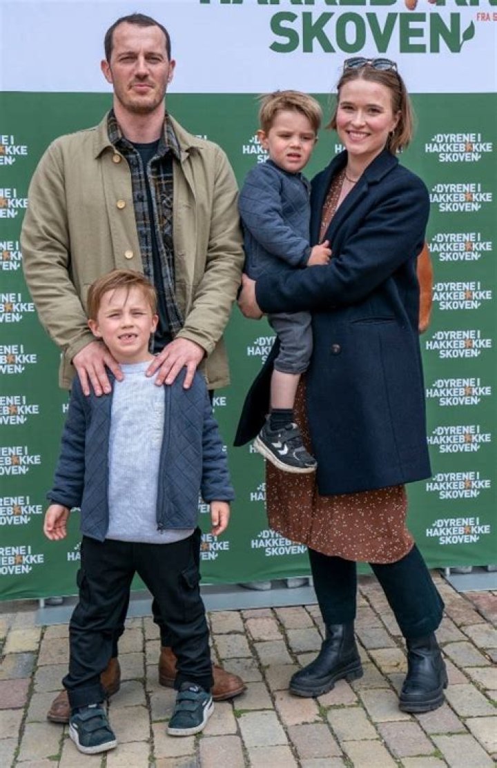 Simon Sears - Net Worth, Age, Height, Birthday, Bio, Wiki!