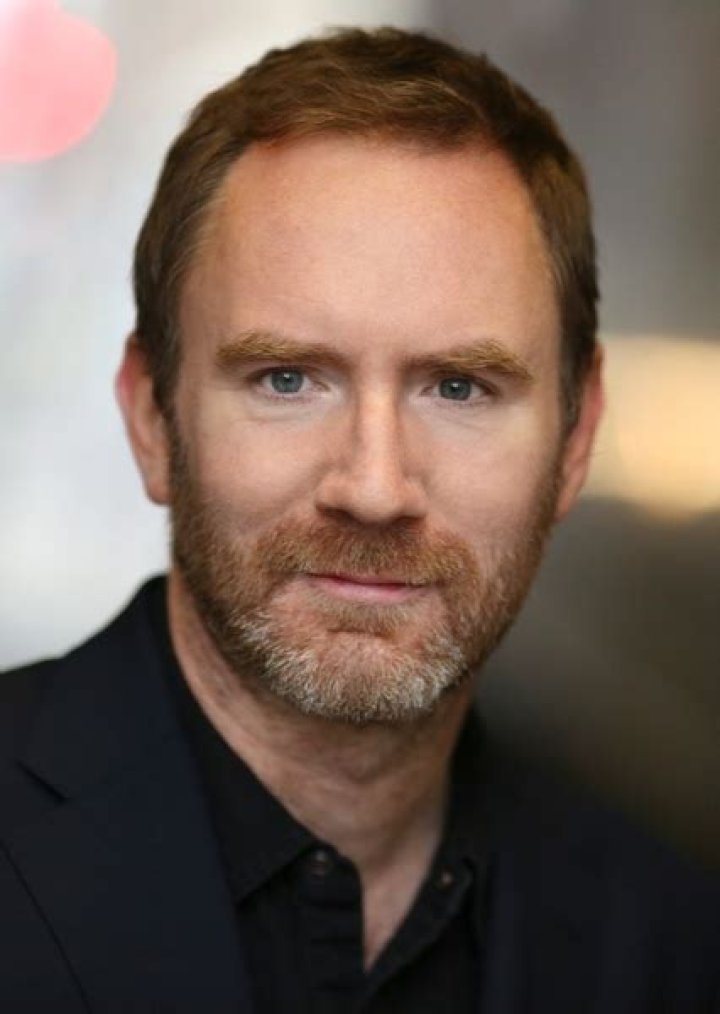 Simon Wilson Net Worth, Age, Height, Bio, Birthday, Wiki!