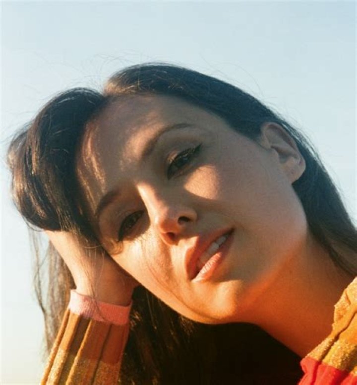 Single Review: Sasha Siem ‘Come As The Sun’ And ‘Eve Eyed’