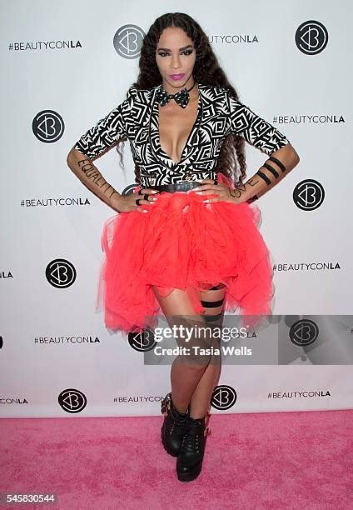 Spankie Valentine - Net Worth, Age, Height, Birthday, Bio, Wiki!