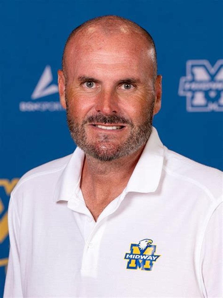 Stu Riddle Net Worth, Age, Height, Bio, Birthday, Wiki!