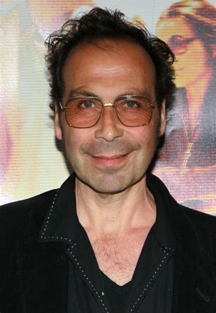 Taylor Negron Net Worth, Age, Height, Bio, Birthday, Wiki!