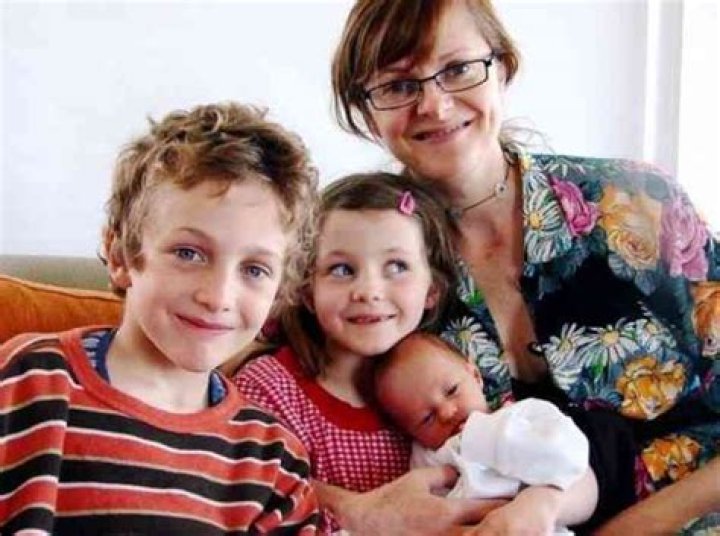 Thomasin McKenzie Wiki: Age, Parents, Siblings, Movies, Height & Facts