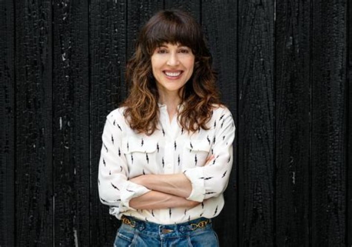 Tiffanie DeBartolo - Net Worth, Age, Height, Birthday, Bio, Wiki!