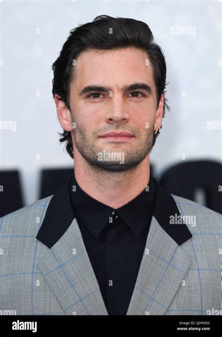 Tom Bateman