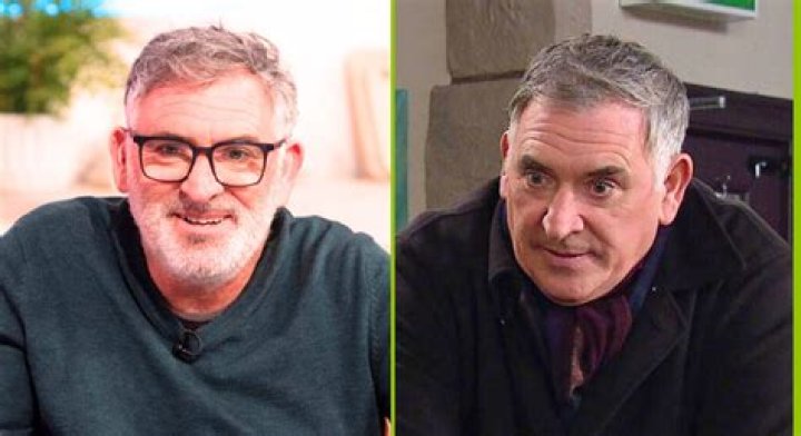 Tony Dow’s Wife: Who is Tony Dow Dating?