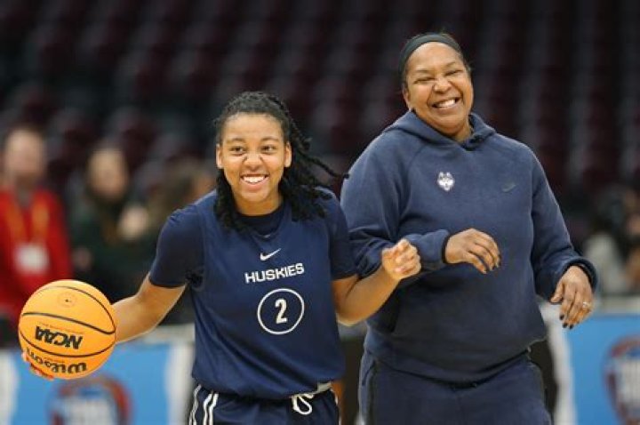 Tonya Cardoza - Net Worth, Age, Height, Birthday, Bio, Wiki!