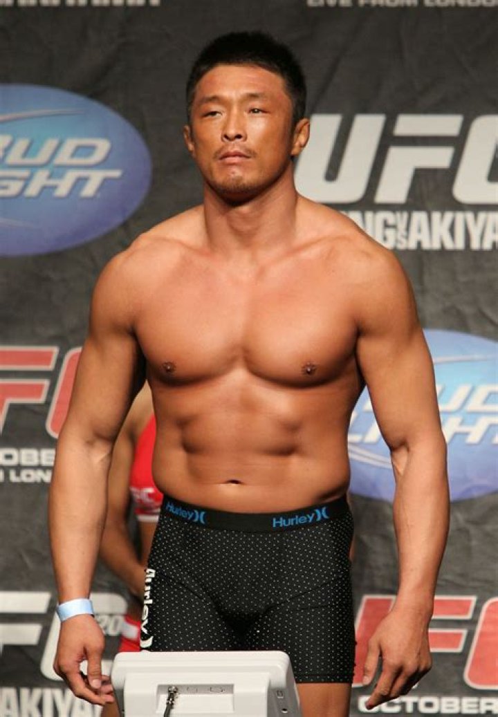 Yoshihiro Akiyama