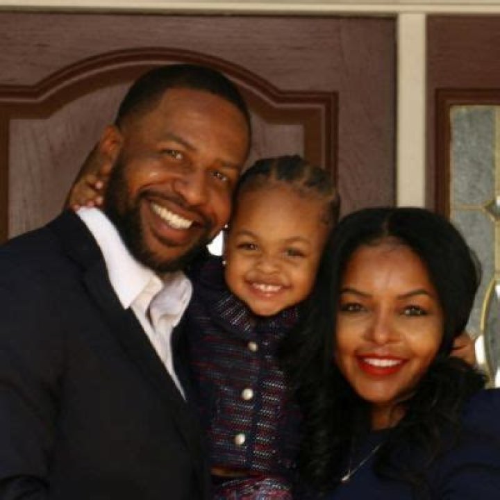 Zeph Baker Wife | How Did He End Up With Divorce | Charges And Arrest Detail