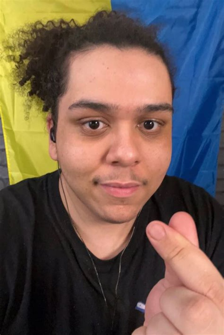 Zoil (Twitch) – Wiki, Age, Height, Net Worth, Girlfriend, Ethnicity